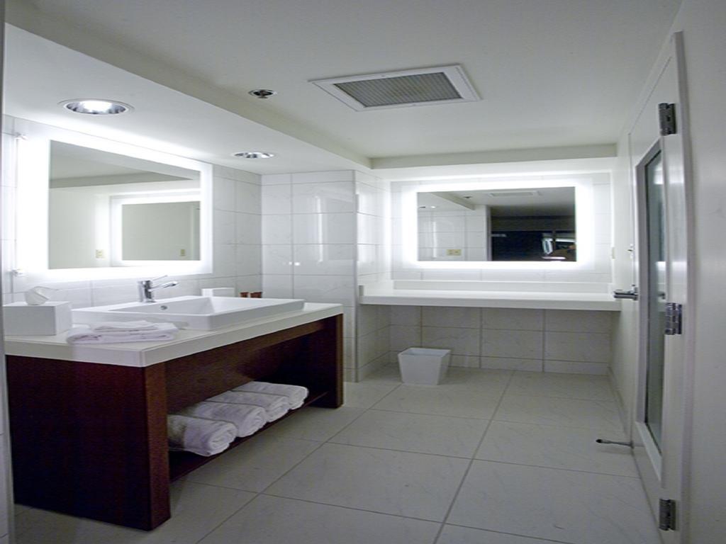 Bally'S Evansville Casino & Hotel Chambre photo